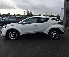 2020 2020 TOYOTA C HR ICON HEV CVT AUTOMATIC OR 579 P/M  CHR - Image 4/10