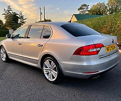 2014 Škoda Superb - Image 4/10