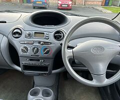 2001 Toyota Yaris - Image 8/10