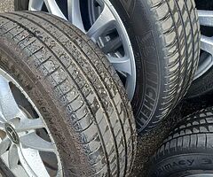 Mercedes 16inch genuine alloy wheels with Michelin tyres for sale - Image 6/7