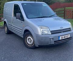 Ford Transit T200 SWB Connect - Image 4/4