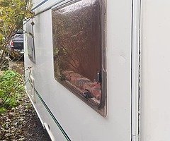 3 berth Caravan (2003)