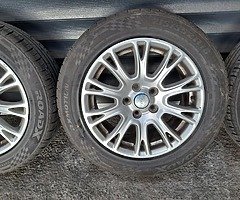 16inch genuine Ford focus titanium alloys 5x108 New tyres