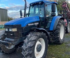 New Holland 8260