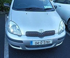 Toyota yaris 2004