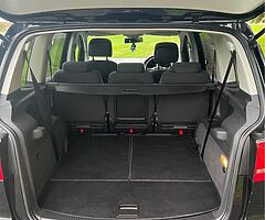 Volkswagen Touran - Image 6/7