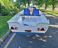 12 ft fiberglass  boat  and  trailer - Image 8/8