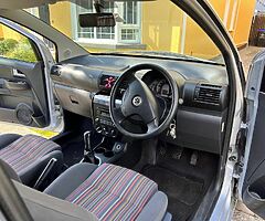 2007 Volkswagen Fox - Image 3/10