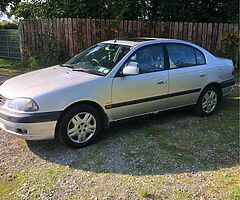 2002 Toyota Avensis