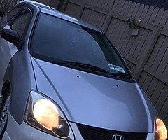 Putting up for friend that's not on Facebook. Honda civic epi for sale. 2005 .1.4.