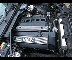 BMW E30 328i