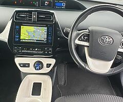 2016 TOYOTA PRIUS LUXURY EDITION HYBRID 
ONLY 74 000KM F,S,H - Image 10/10