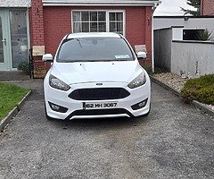 2016 White Ford focus St-Line