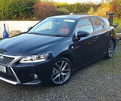 2015 LEXUS CT200H F SPORT HYBRID LUXURY EDITION.