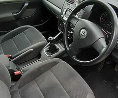 Volkswagen Jetta 1.6 petrol NCT&TAX - Image 5/8