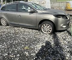 2012 Megane 1.5 for parts