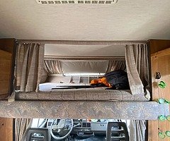 Hymer camper - Image 9/10