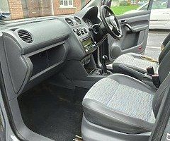 VW caddy 2011 1.6 tdi manual - Image 8/10