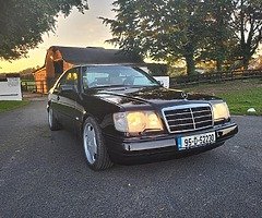 W124 mercedes benz - Image 9/10