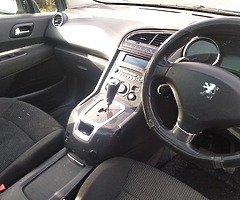 Automatic Peugeot 5008 seven seater