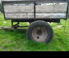 Bog trailer hand tipper