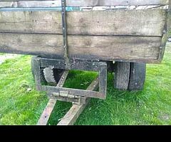 Bog trailer hand tipper