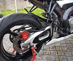 Honda CBR1000RR - Image 7/10