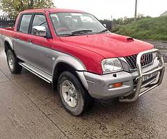 2003 Mitsubishi L200 Crew cab 5 seats Tax 333e