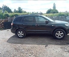 Hyundai Santa Fe jeep for breaking