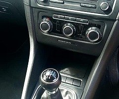 Volkswagen Golf 6 - Image 5/9