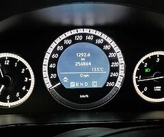 10 Mercedes e200 cdi - Image 6/10