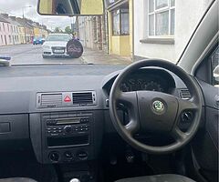 Skoda fabia 1.2cc petrol - Image 5/6