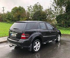 Mercedes-Benz ML320 Automatic-Mercedes Automatic - Image 8/10