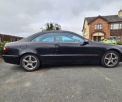 Classic Mercedes Benz CLK200 - Image 3/9