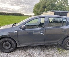 Dacia Sandero - Image 6/10