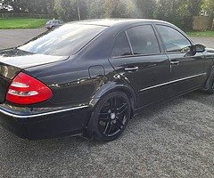 Mercedes E200. Petrol. 1.8 nct 08.23.tax.12.22