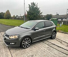 2010 Grey Volkswagen Polo 
COMFORTLINE 1.2 MANUAL 5SPEED 70BHP 5DR