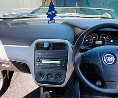 Fiat Grande Punto 2009 - Image 4/7