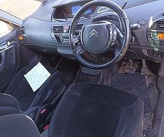 Citroën c4 Grand Picasso exclusive 7seater Automatic - Image 6/8