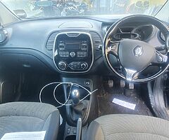 2014 RENAULT CAPTUR 0.9 PETROL MANUAL FOR BREAKING ONLY! - Image 4/6