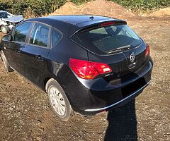 2013 VAUXHALL ASTRA 1.3 DIESEL FOR BREAKING! - Image 4/4