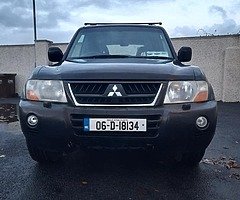 Mitsubishi pajero 3.2 new pump & doe - Image 6/10