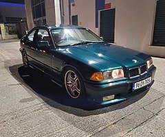 BMW 328i