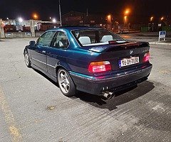 BMW 328i