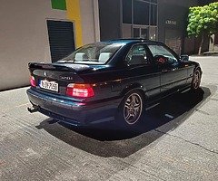 BMW 328i