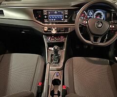 Volkswagen Polo 2018 AC & Cruise control - Image 5/7