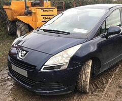 2011 PEUGEOT 5008 1.6 HDI FOR PARTS!