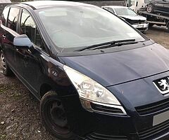 2011 PEUGEOT 5008 1.6 HDI FOR PARTS!