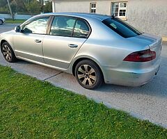 2012 SKODA SUPERB DIESEL NEEDS ENGINE REPLACEMENT. - Image 5/10