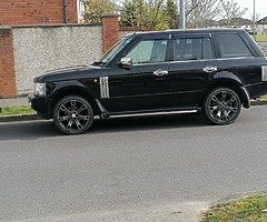 Range rover crew-cab